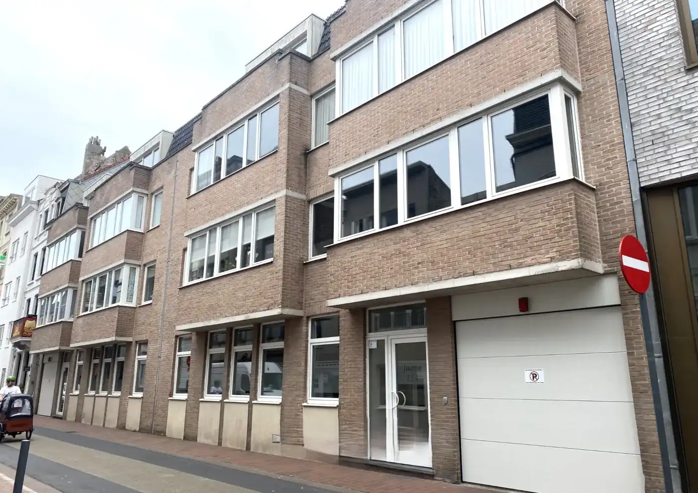 Garage te huur Weststraat 123 - 8370 Blankenberge
