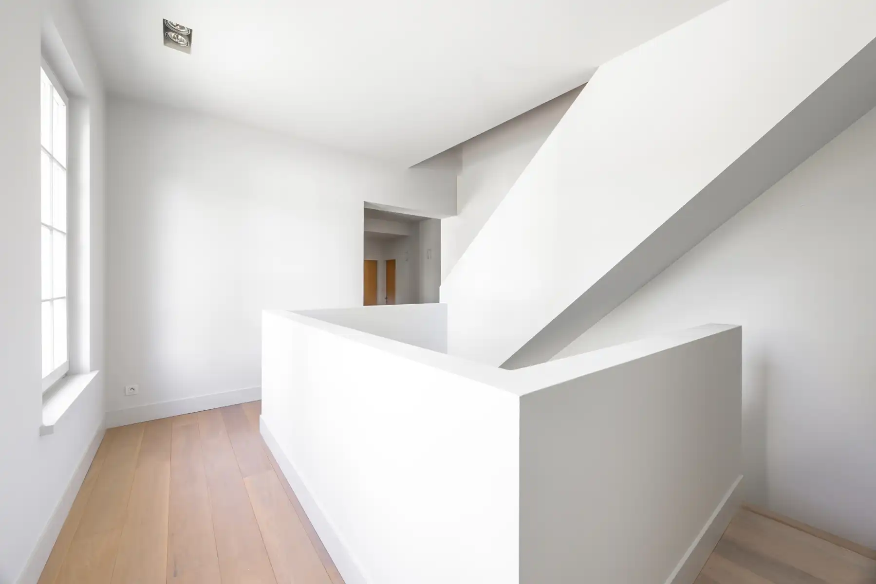 Magnifieke villa op 2.415 m² in residentiële wijk foto 23