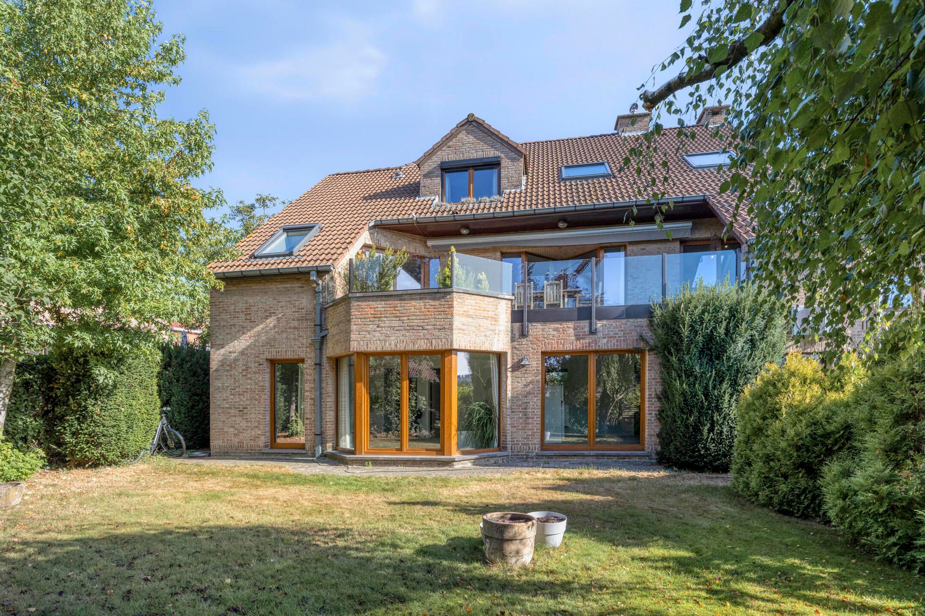 Huis te koop foto {{pictureIndex}}