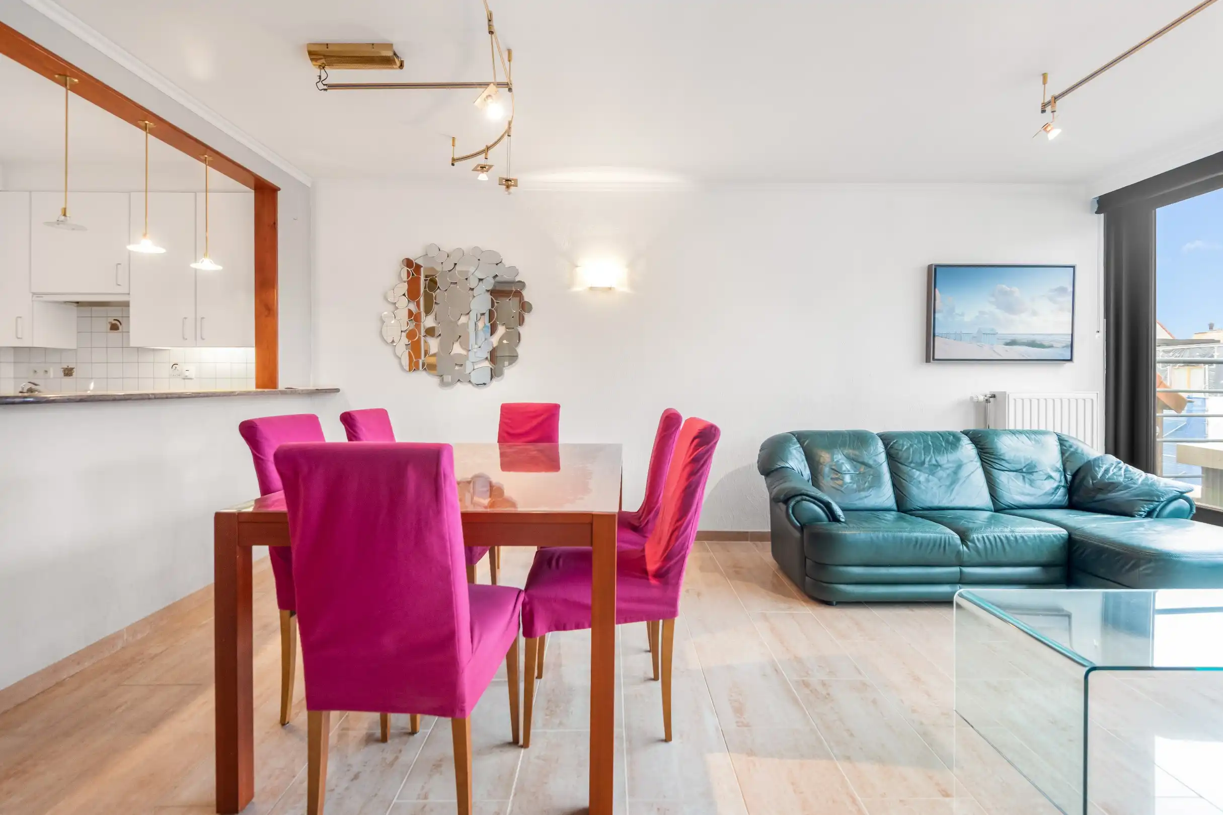 Duplexappartement met zuid-west oriëntatie gelegen vlakbij de Lippenslaan en de Zeedijk. Inpandige garagebox te koop foto 6