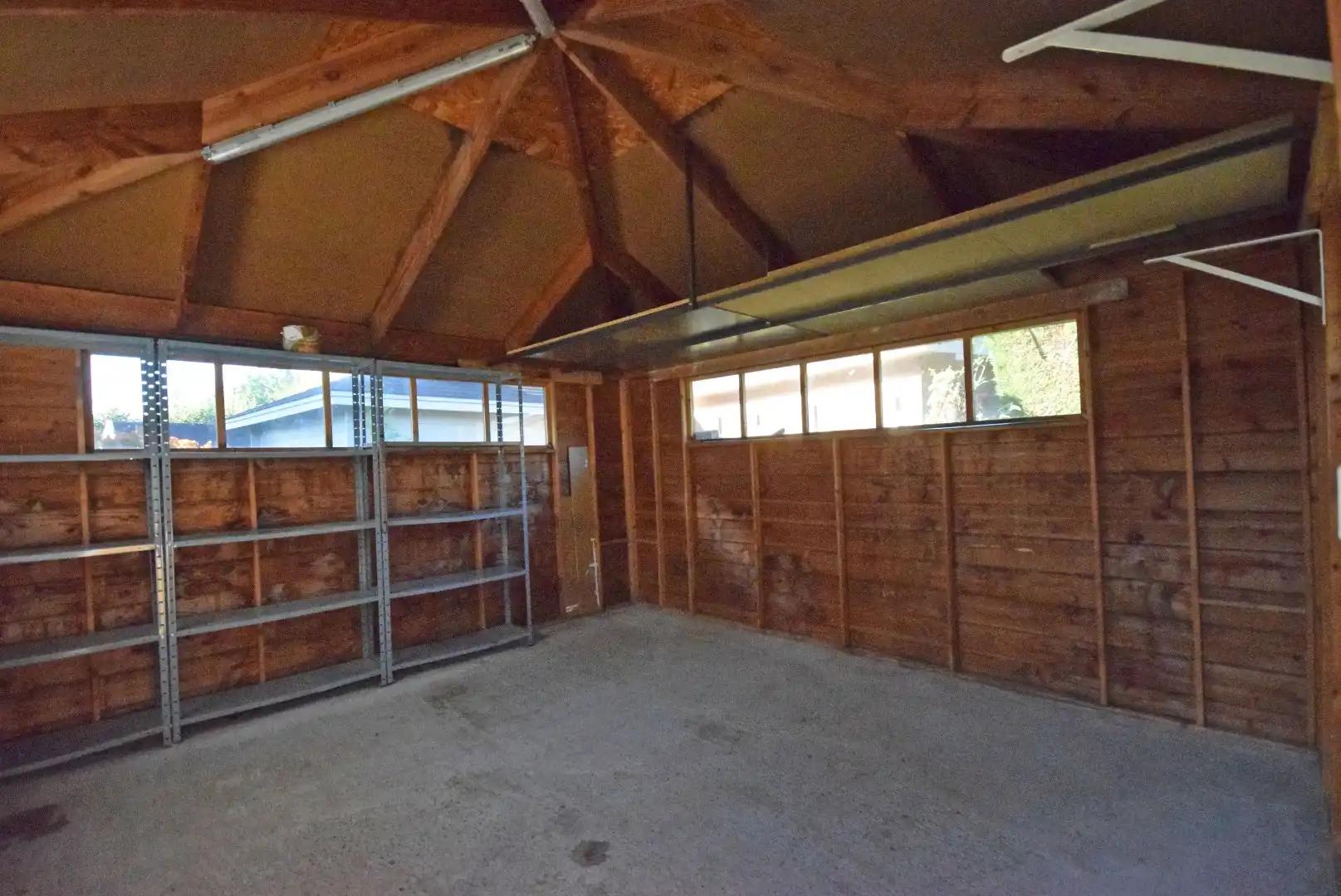 Te huur: Ruime villa in Roeselare met 3 slaapkamers, tuin op het zuidwesten, garage en  carport. foto 16