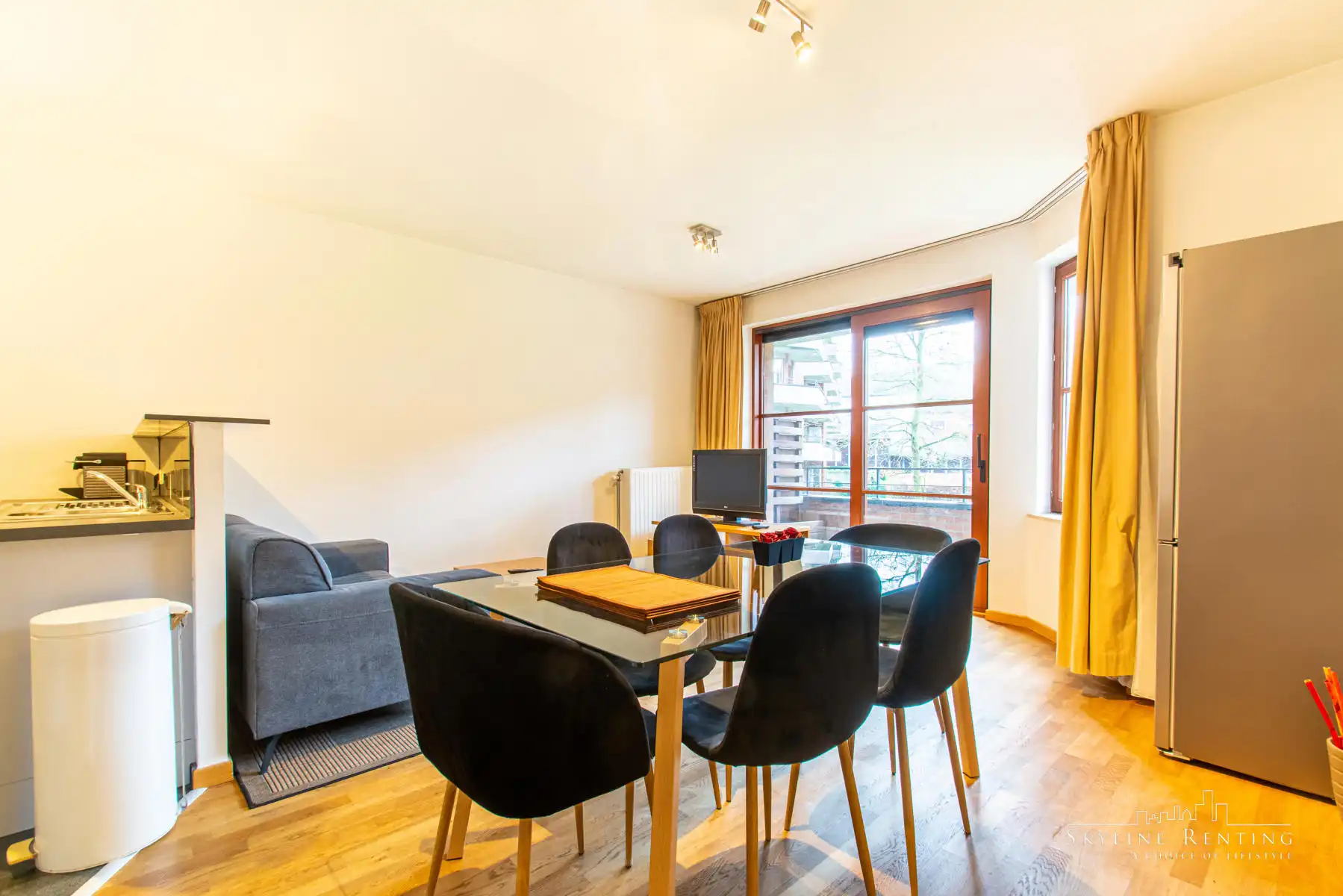 LICHTRIJK - Prachtig 2 SLPK gemeubeld appartement (terras) foto 3