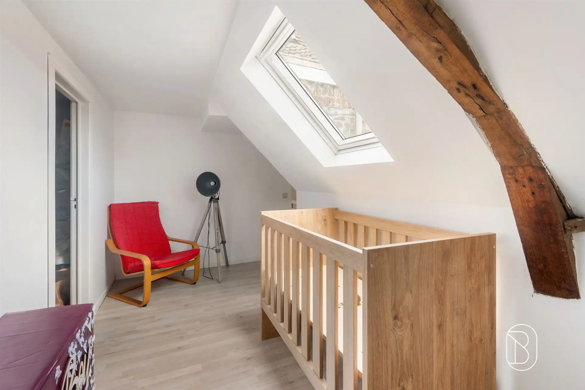 Ruime gezinswoning met 5 slaapkamers en garage in Blandain foto 14