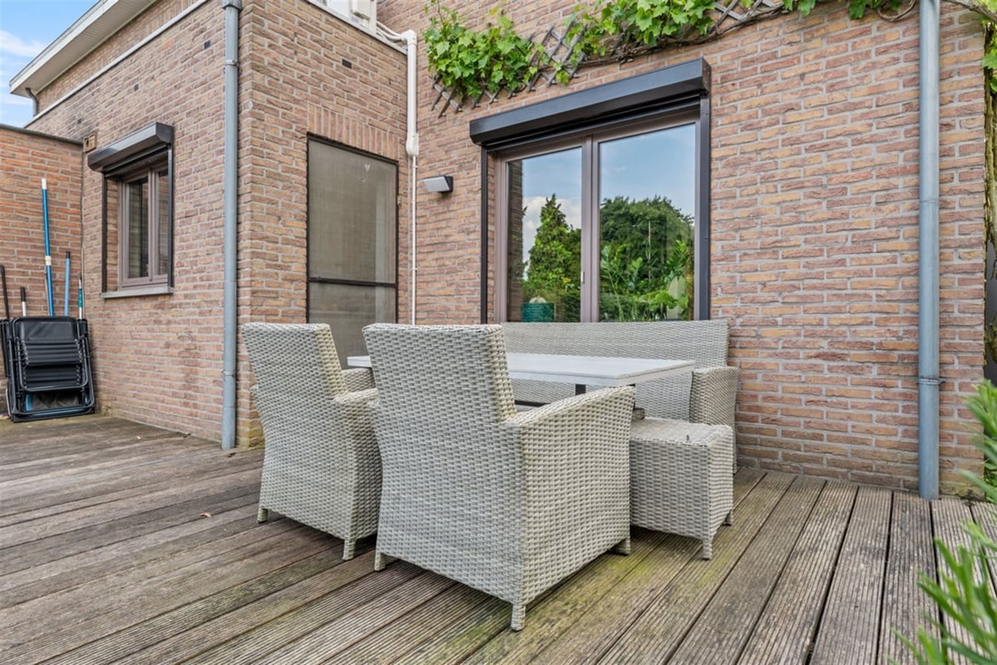 LEUKE GEZINSWONING MET GARAGE OP EEN TOPLOCATIE IN SINT-TRUIDEN  foto 29