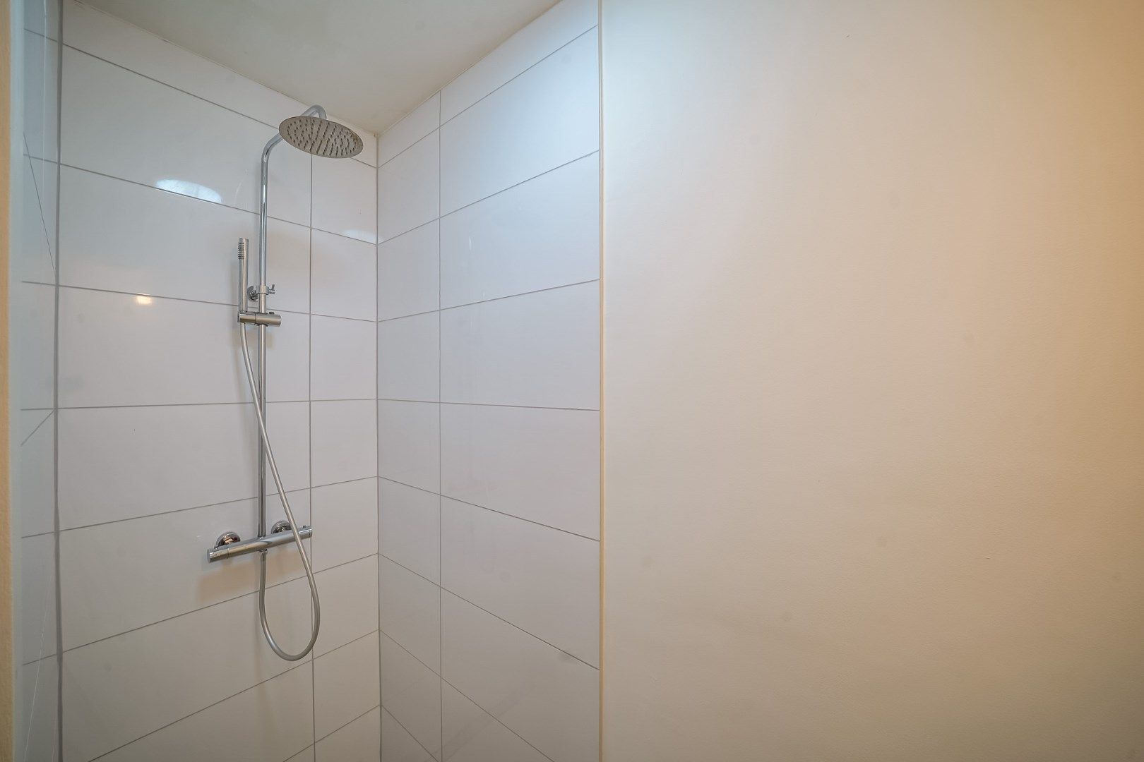 Totaal gerenoveerde woning te Huur in Zandvoorde met 3 slaapkamers en tuintje foto 16