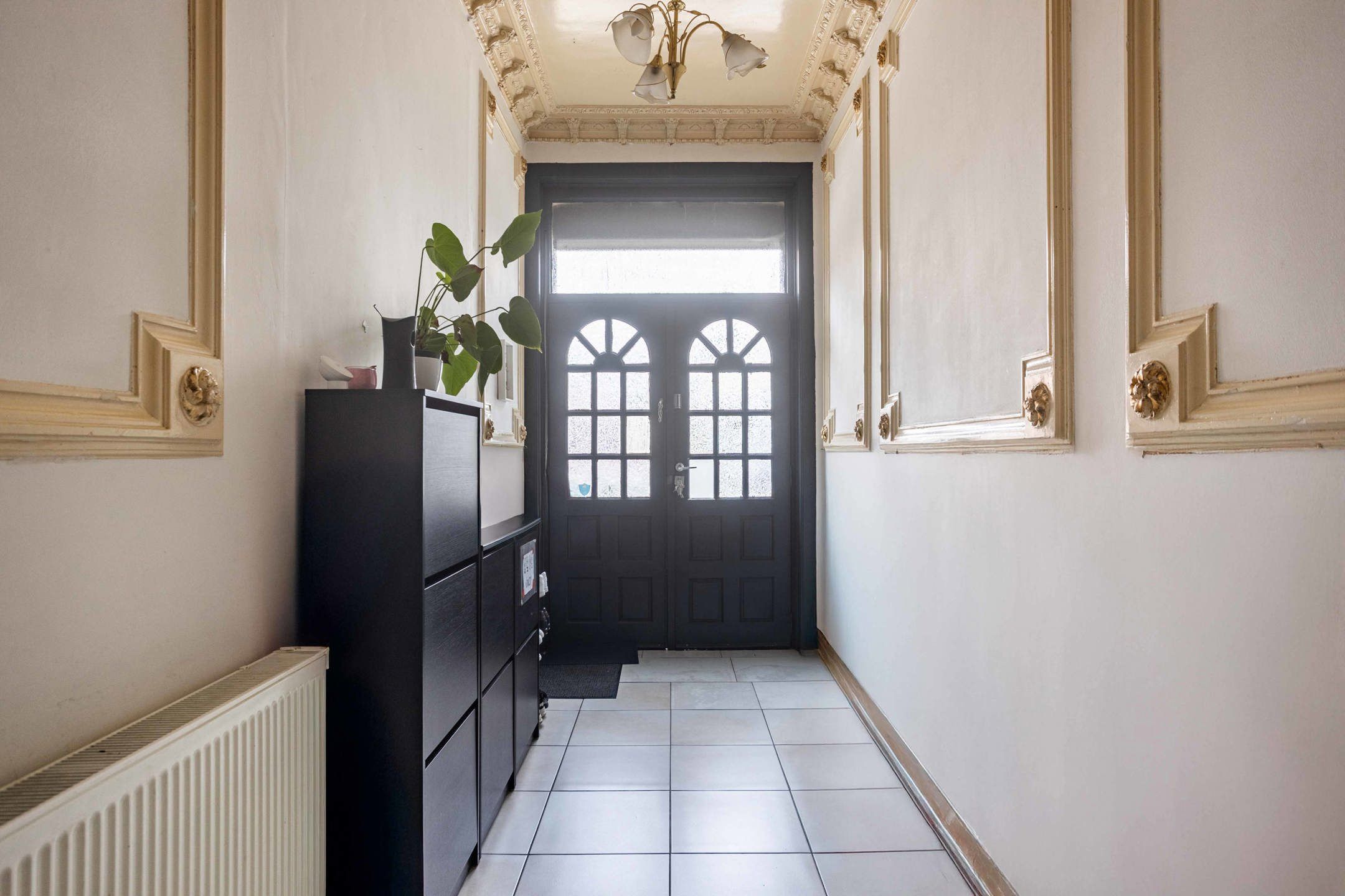 Ruime, instapklare woning met tuin in rustige omgeving! foto 2