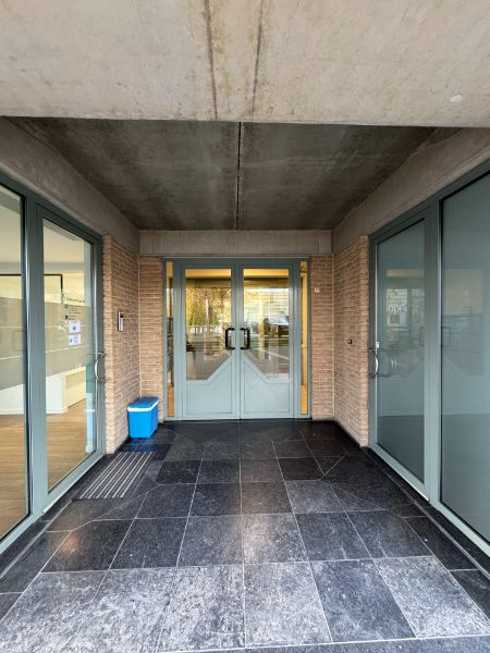 Appartement in Genk-centrum tegenover Shopping1 foto 2