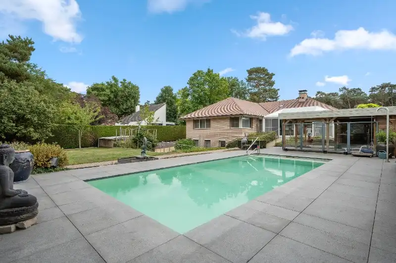 Villa van 349m² op 29a67ca met openluchtzwembad foto 4