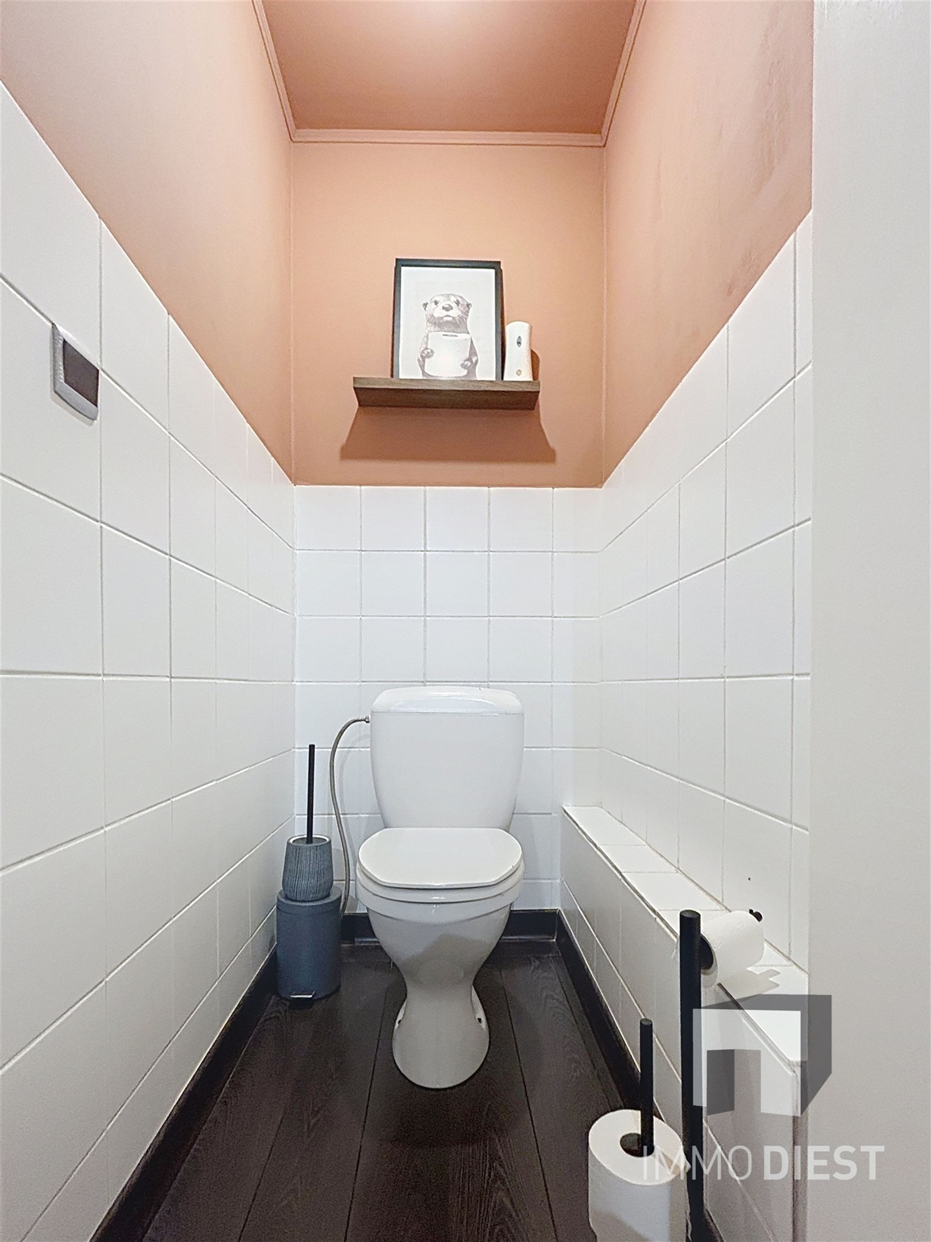 Trendy gerenoveerde woning met 3 slaapkamers foto 17