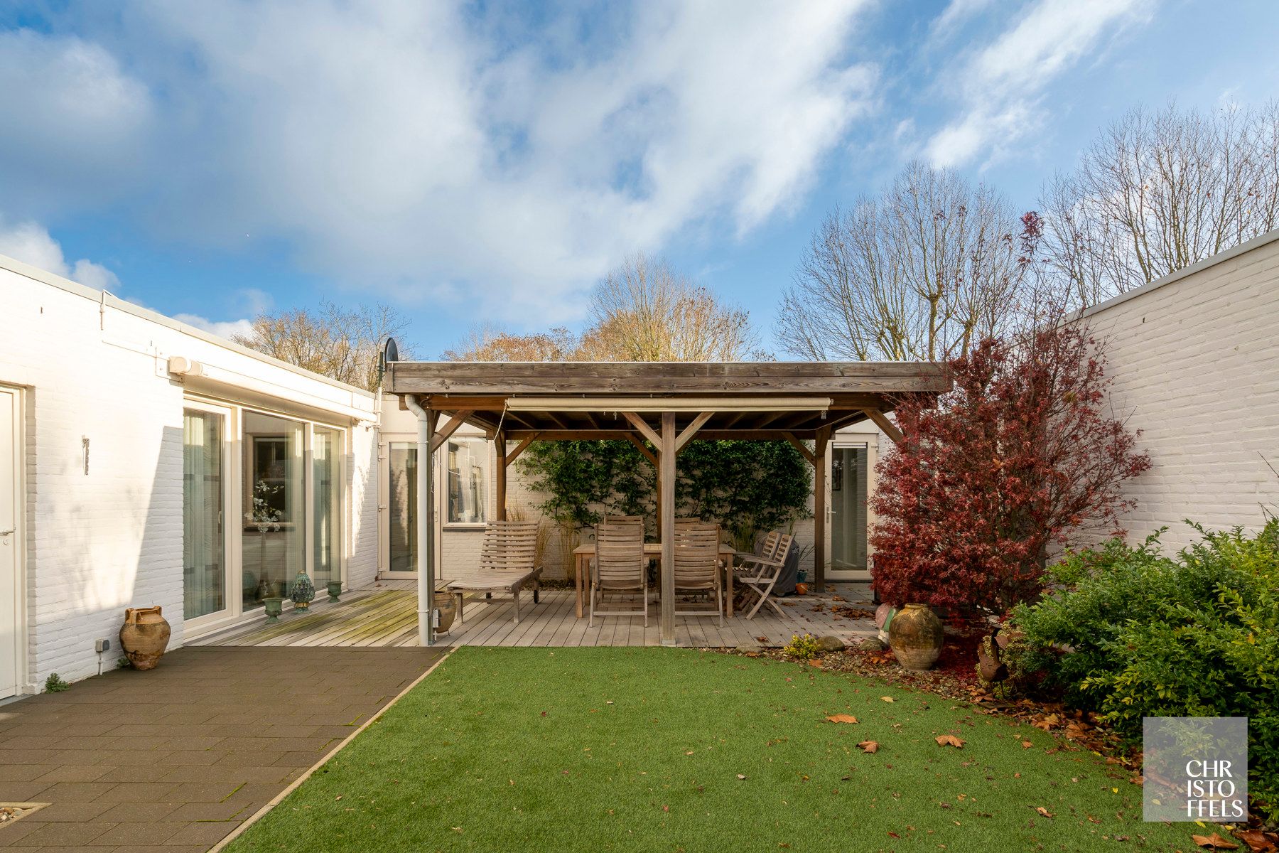 Bungalow (143m²) in rustige woonomgeving te Lanaken! foto 6