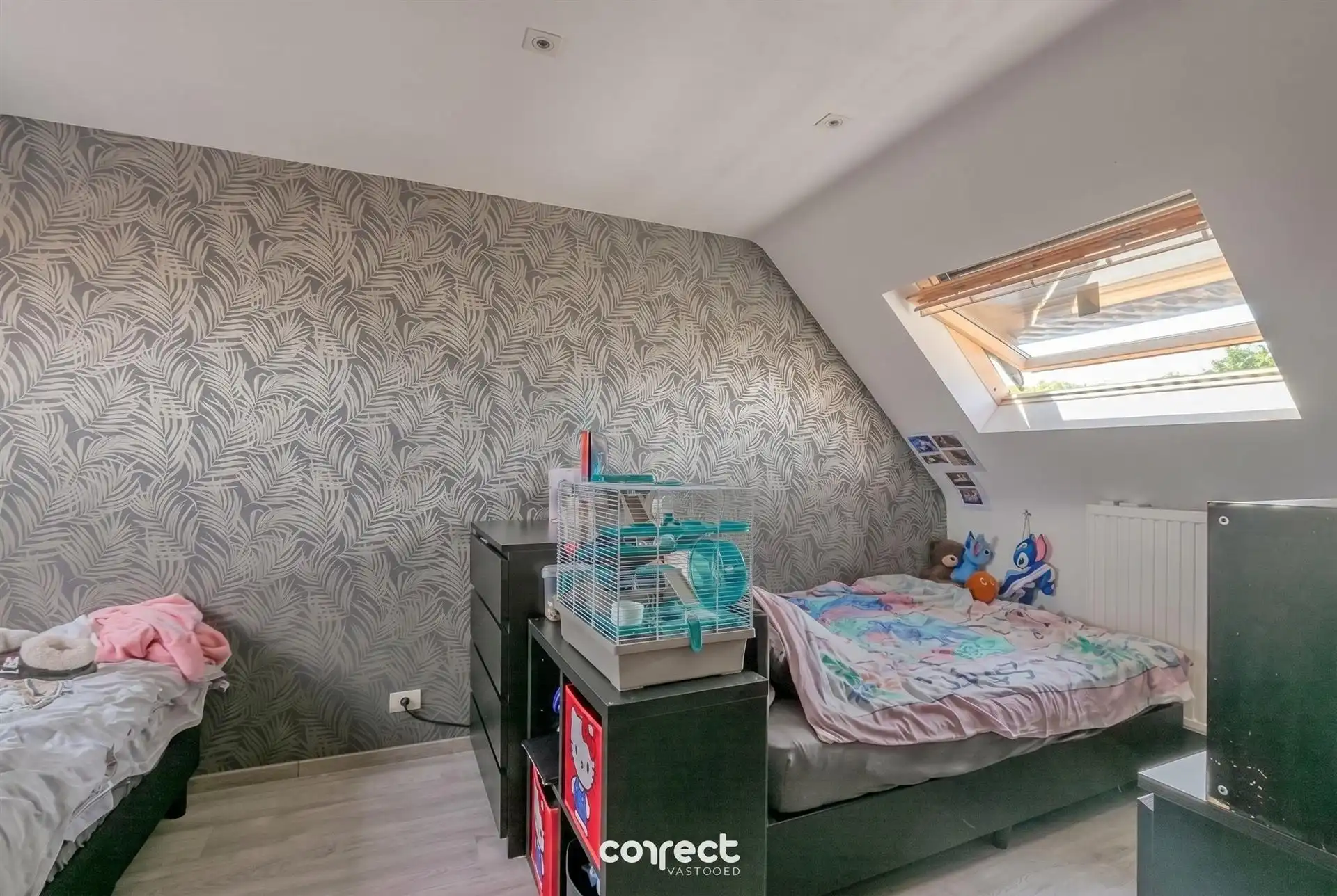 Centraal gelegen instapklaar dakappartement met 2 slaapkamers met mog. tot aankoop van ruime garage. foto 7