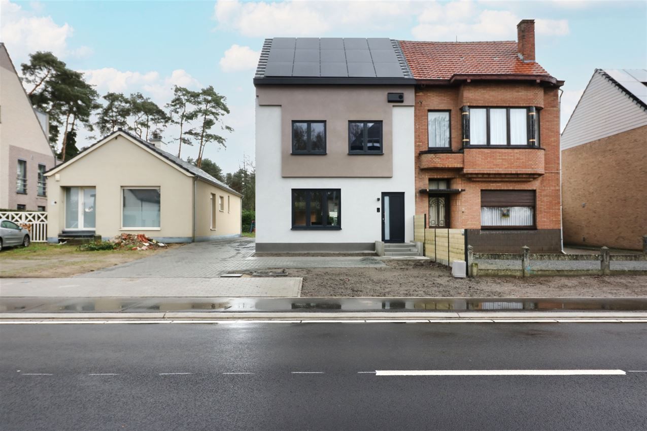 Prachtige gerenoveerde woning met 3 slaapkamers in centrum Averbode foto 1