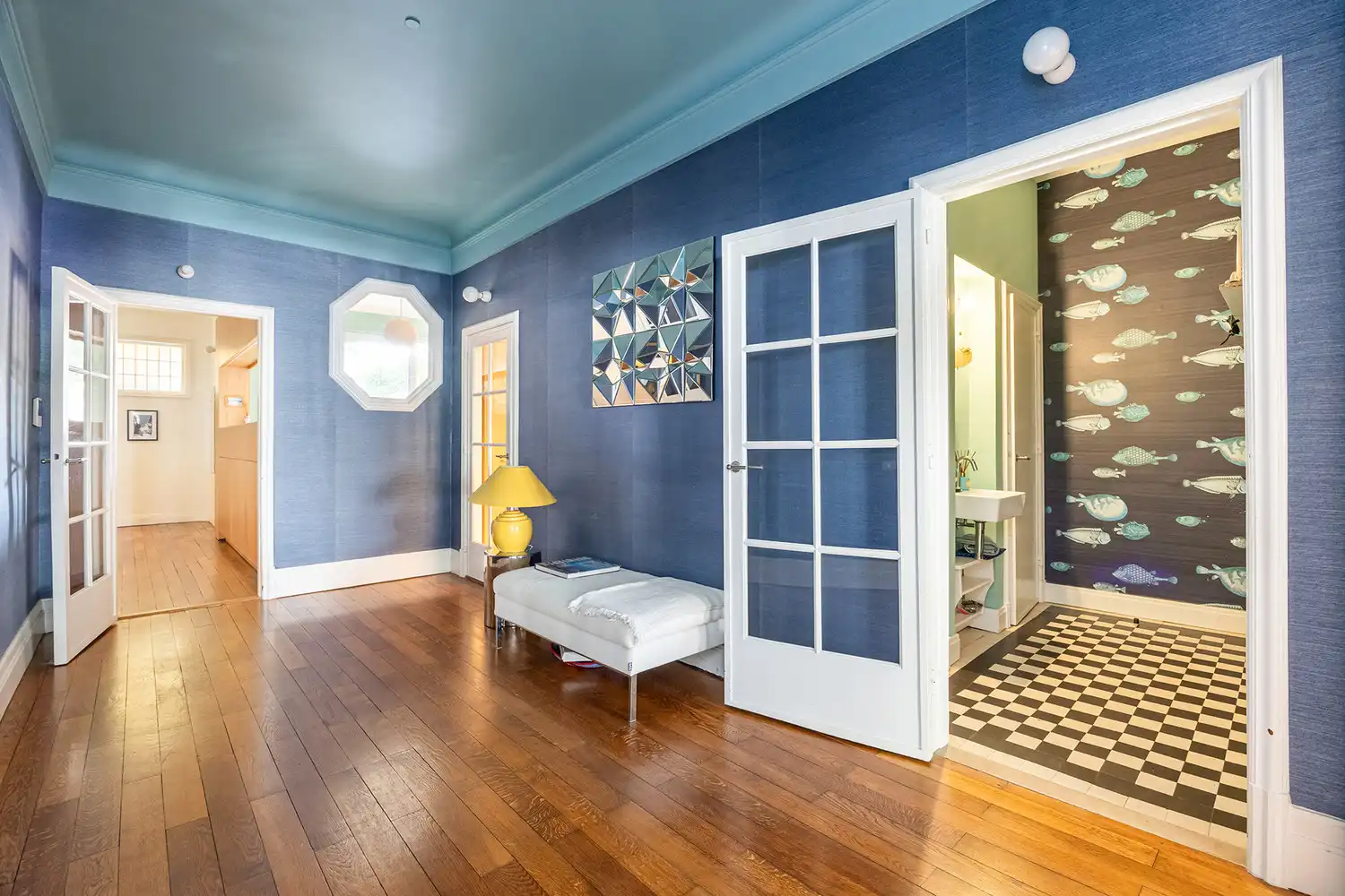 Uitzonderlijk gerenoveerd art-decoappartement van 212 m² met terras aan de Jan van Rijswijcklaan foto 4