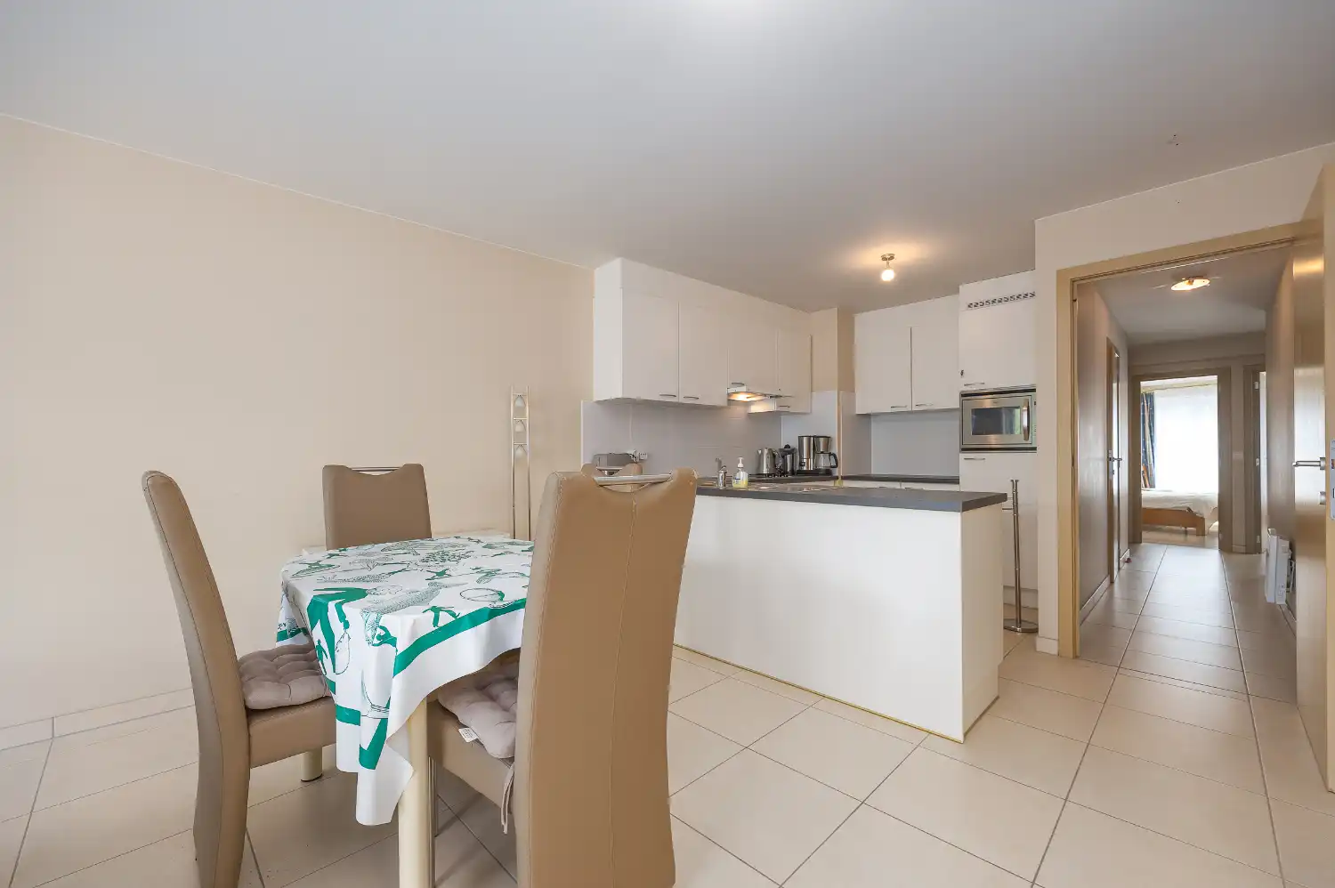 2 slaapkamer appartement met een open zicht en terras foto 7