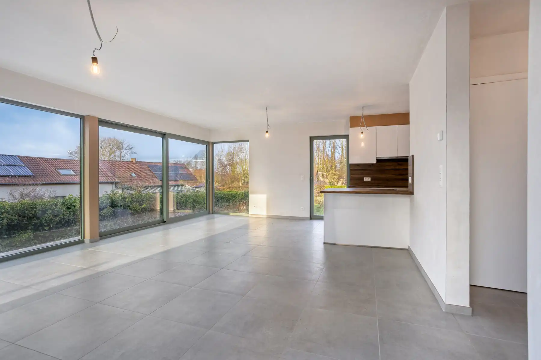 Afgewerkte nieuwbouwwoning met 4 slaapkamers foto 4