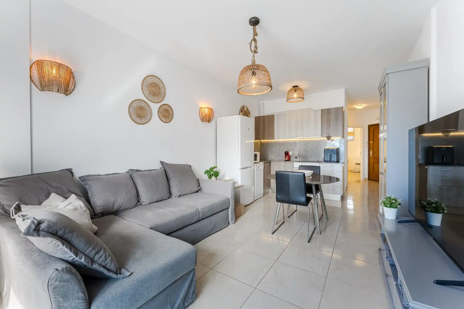  Gerenoveerd appartement met toegang tot het strand foto 5