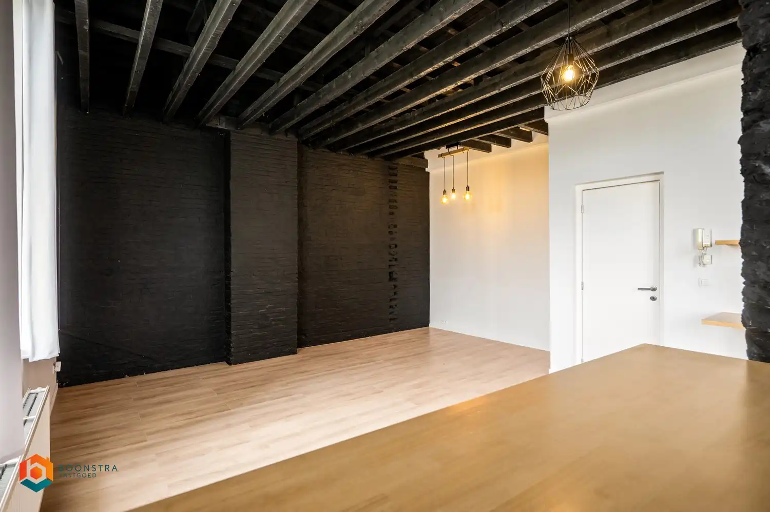 Karaktervol gerenoveerd app met 2 slpkrs in Hoboken foto 9