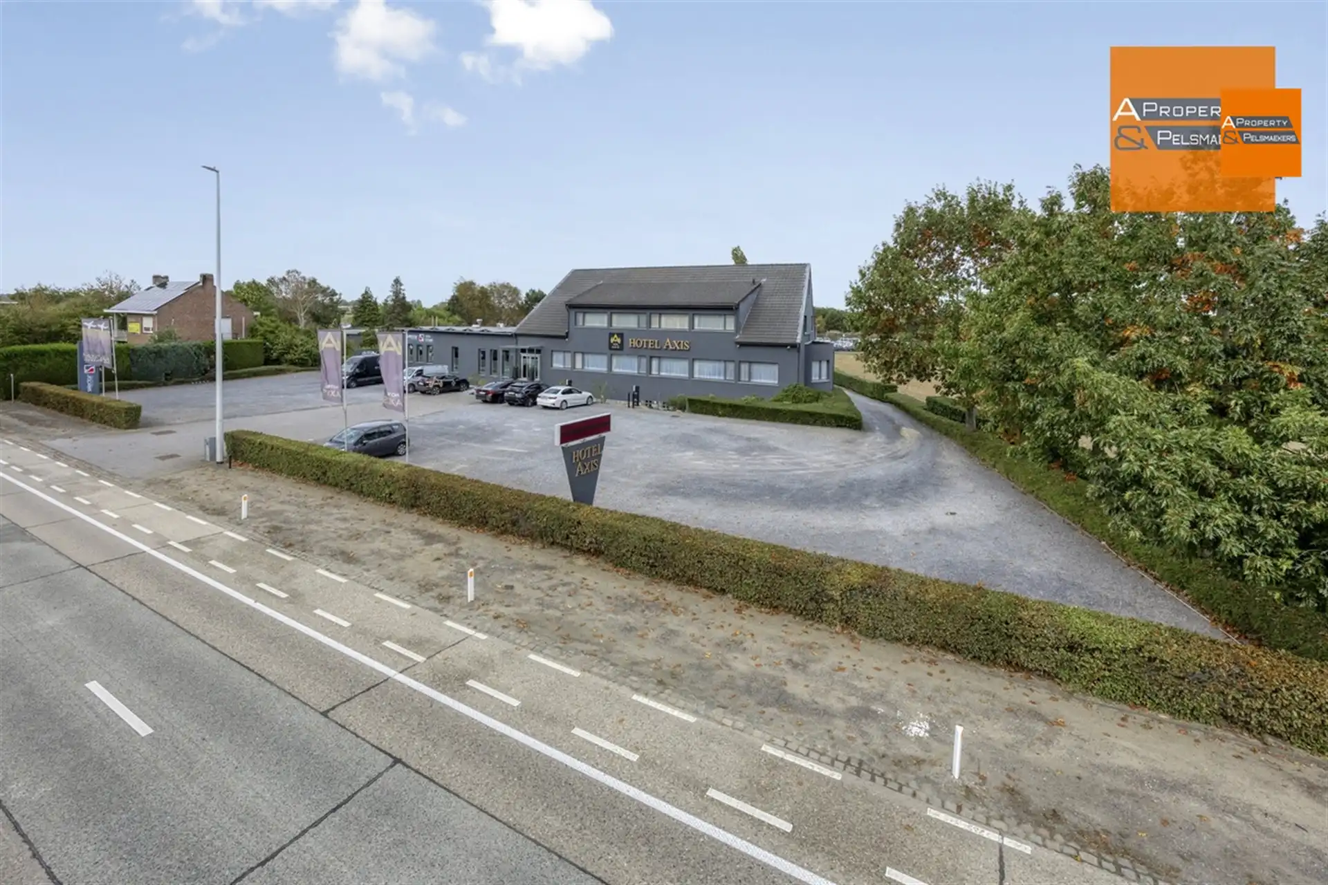 Hotel met 24 kamers foto 3