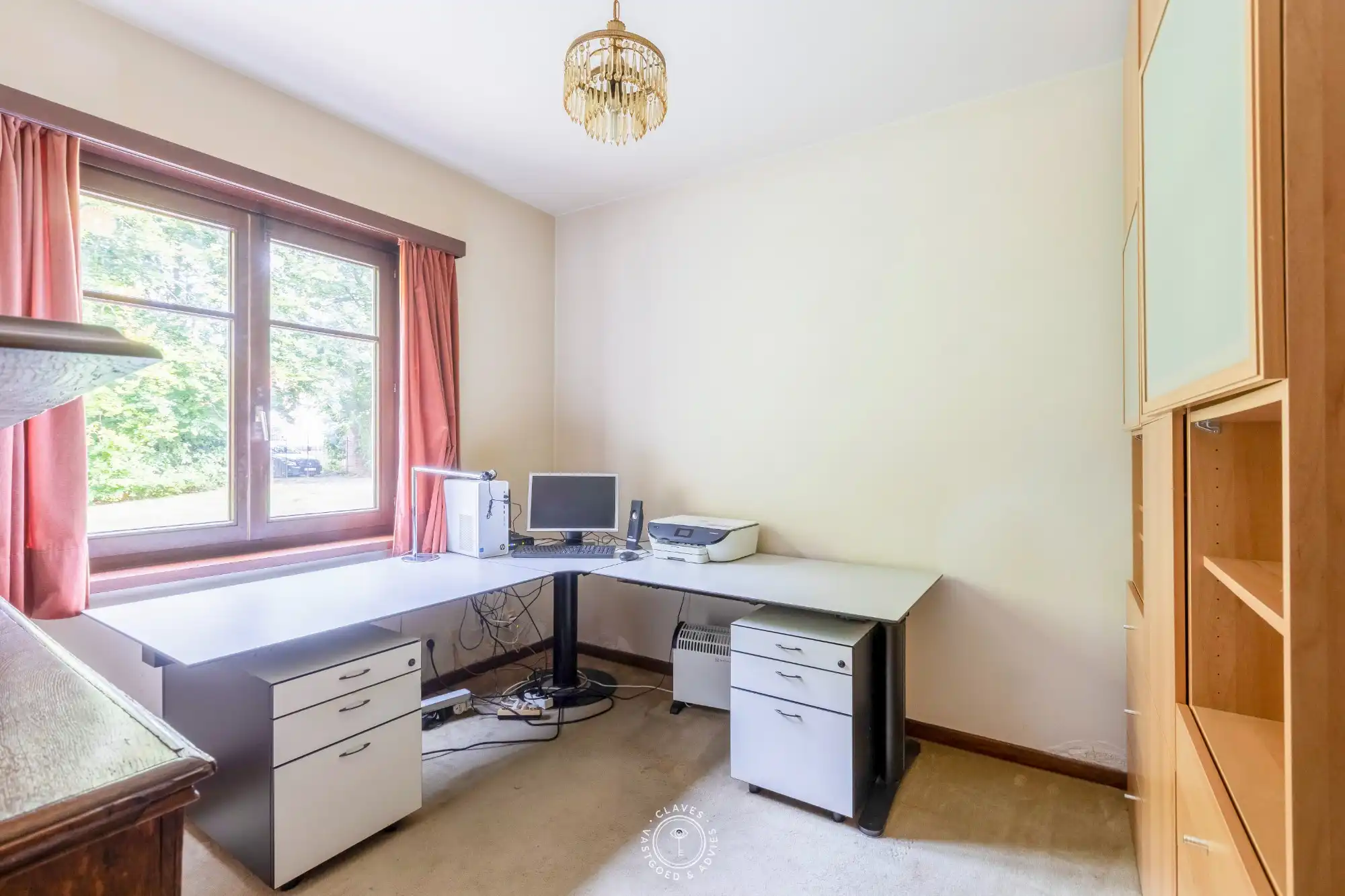 Uniek landhuis met charme en meer dan 10.000 m² eigen grond foto 16