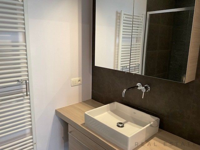 Stijlvol en elegant appartement op toplocatie in Knokke – vlak bij de Zeedijk en het Rubensplein foto 19