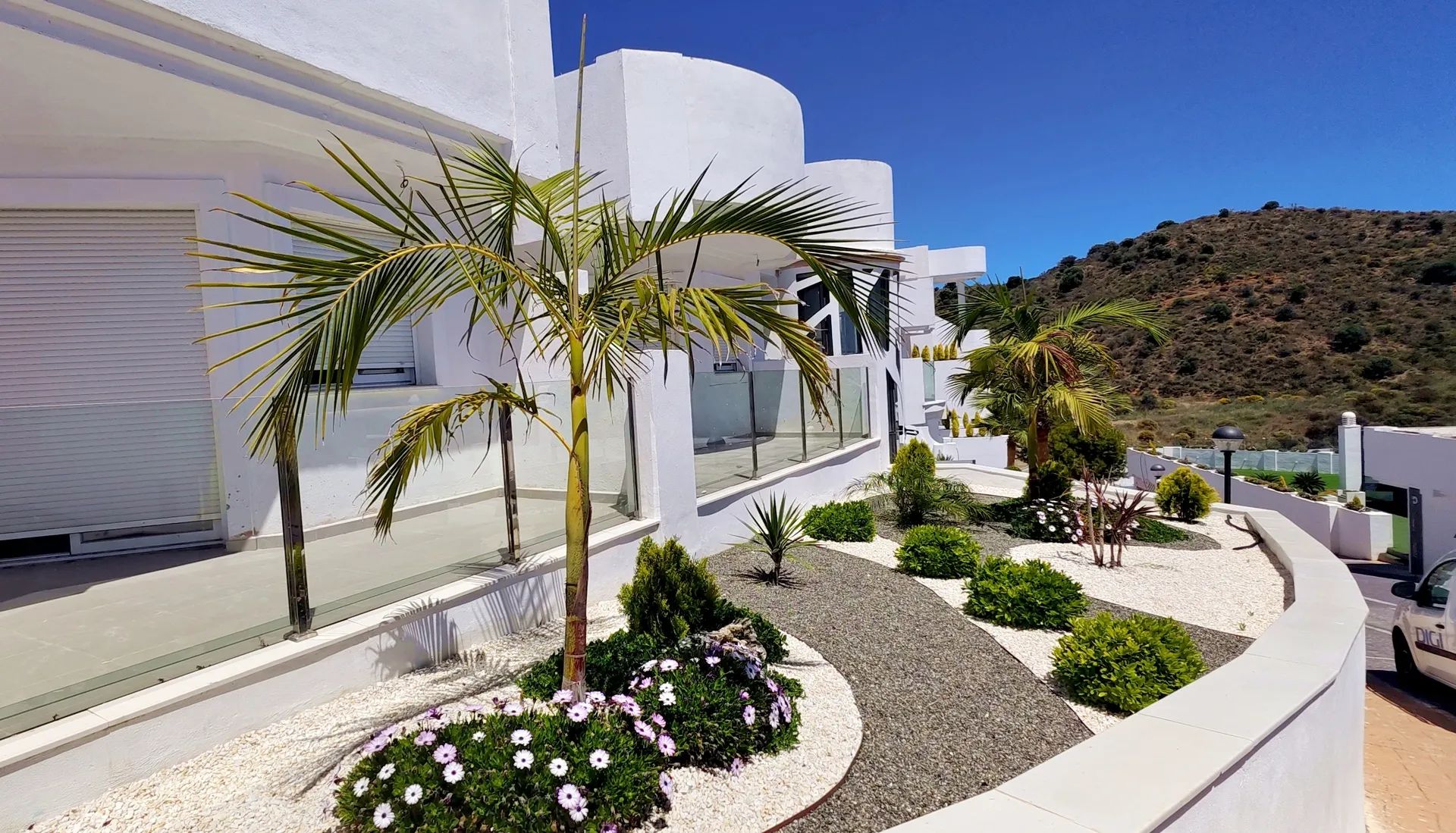 Exclusief wonen op slechts 1 km van het strand in Rincón de la Victoria foto 3