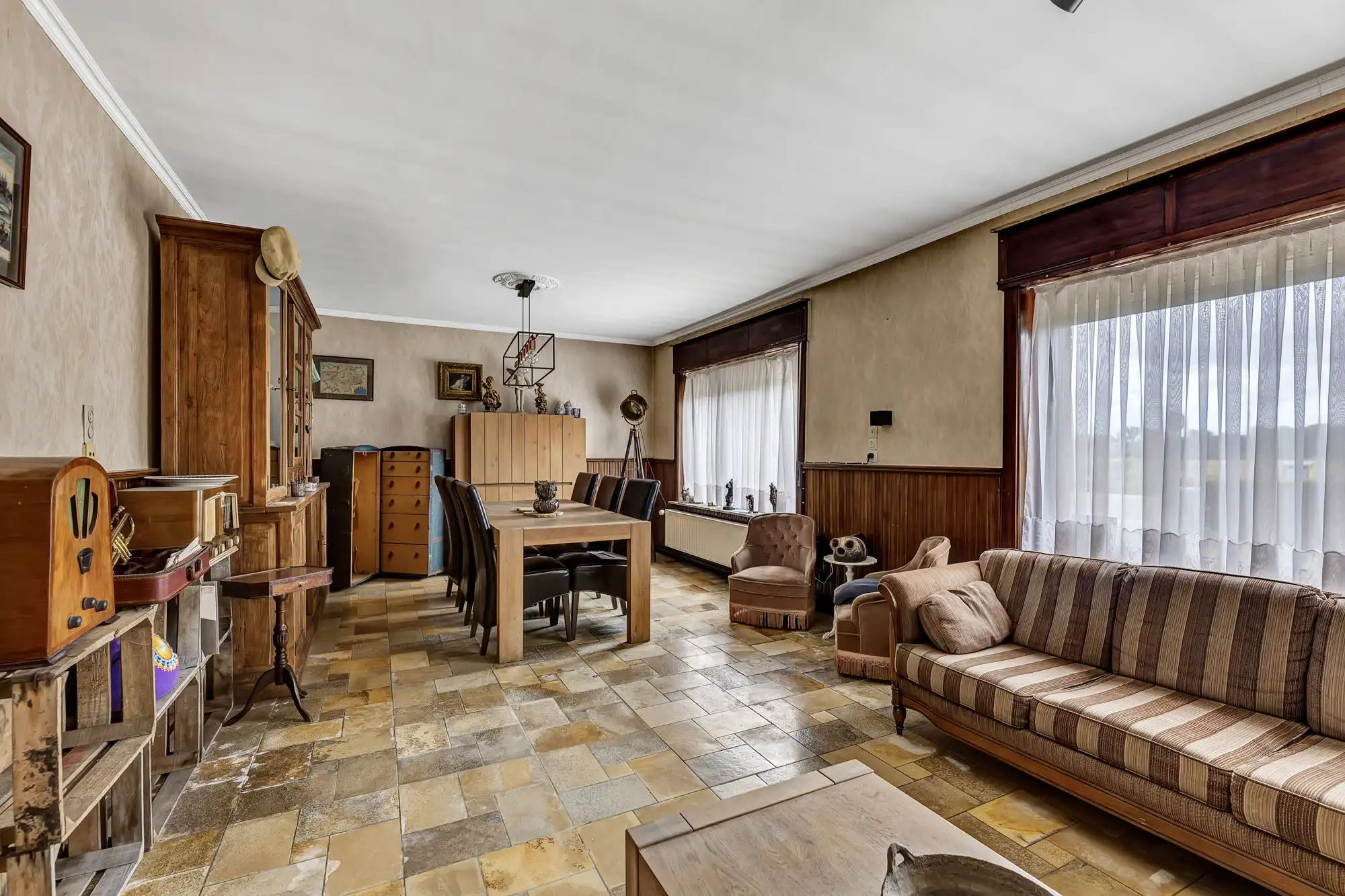 Woning op landelijke ligging met opslagplaats foto 6
