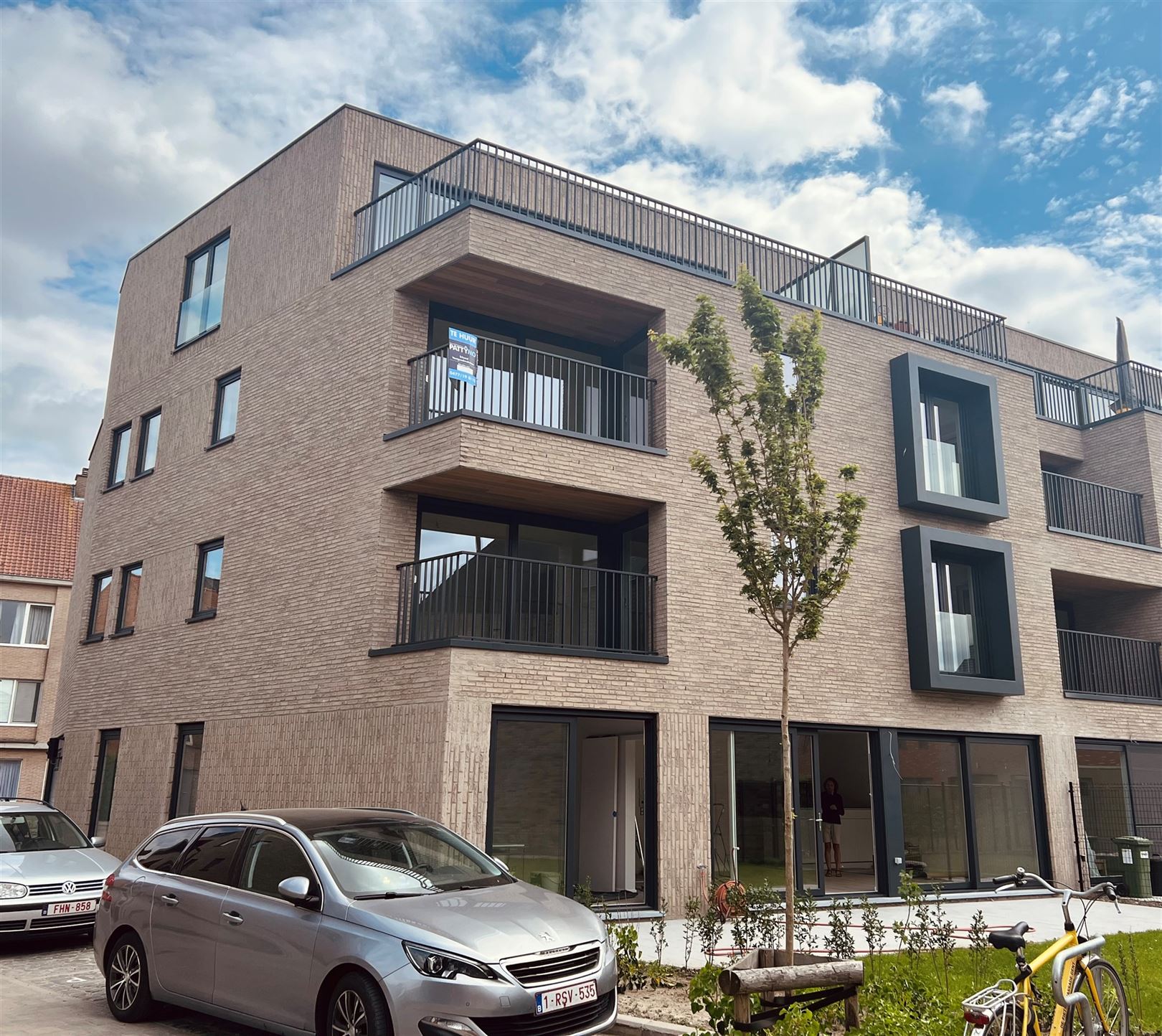 Nieuwbouwappartement met 2 terrassen gelegen aan de groene rand van Gent. foto {{pictureIndex}}