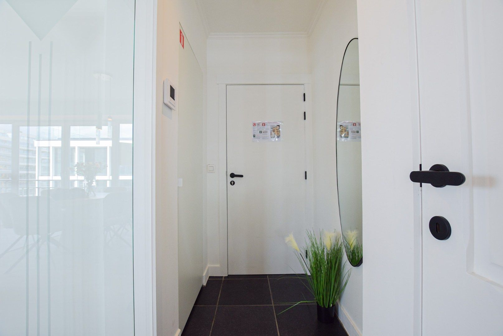 Gerenoveerd en gemeubeld appartement met zeezicht in Nieuwpoort Bad – ideaal als tweede verblijf én investering foto 12