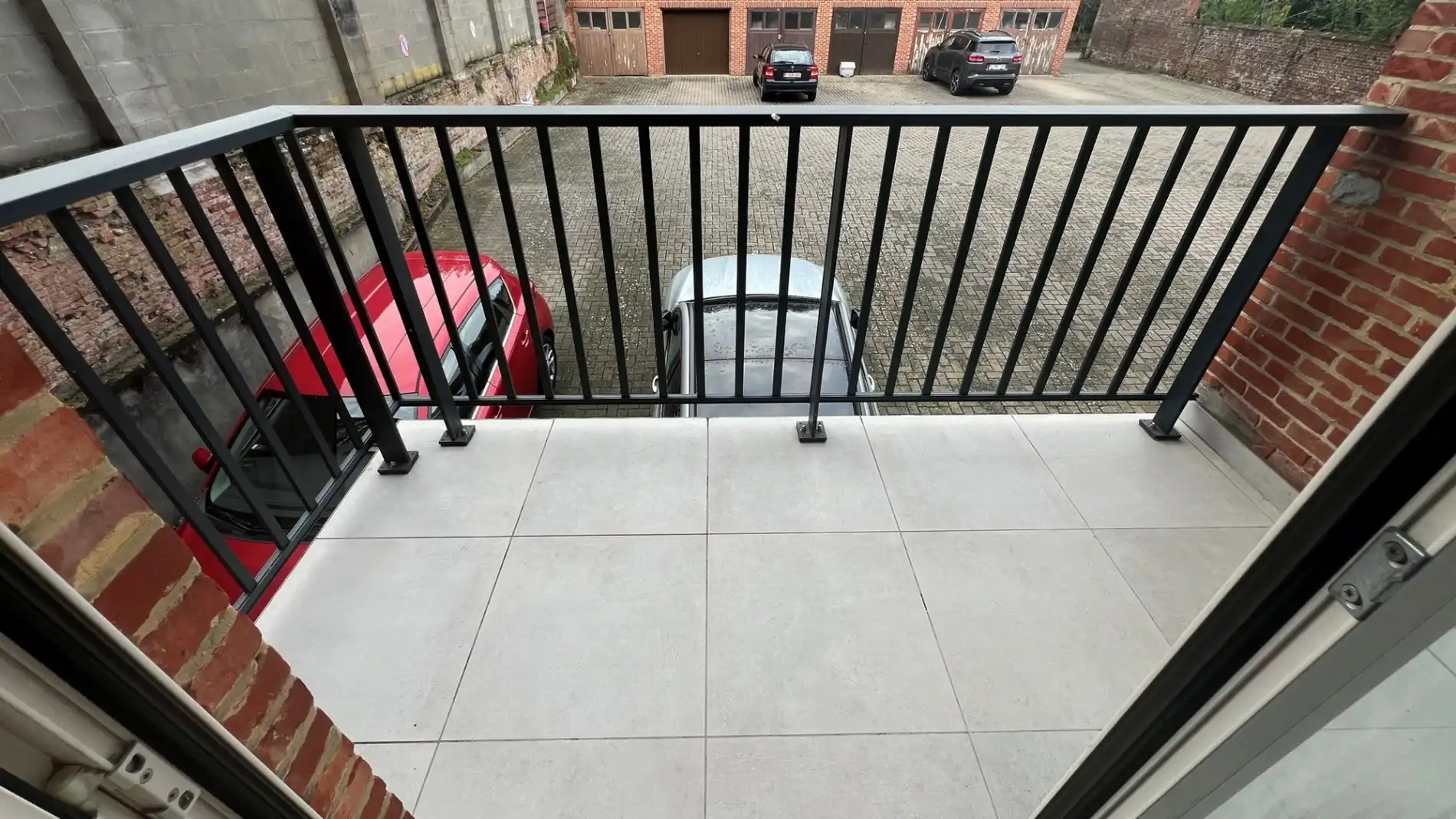Gelijkvloers APPARTEMENT met 3 slpks, terras en garage foto 10