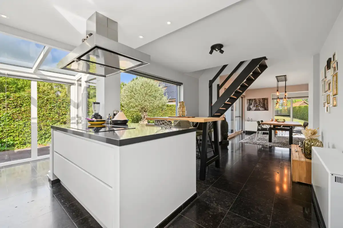 Riante, instapklare villa met tuinpaviljoen en garage op 1.065m² foto 10