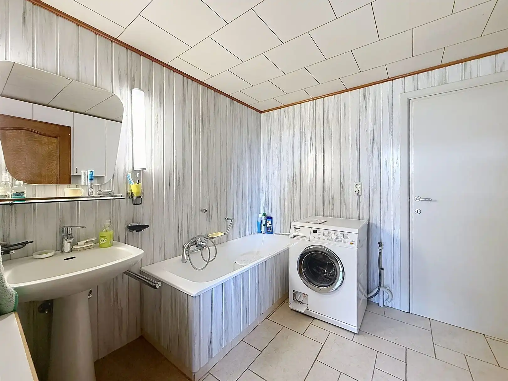 Voormalige hoeve met aanbouw en tuin, 26a 01ca foto 17