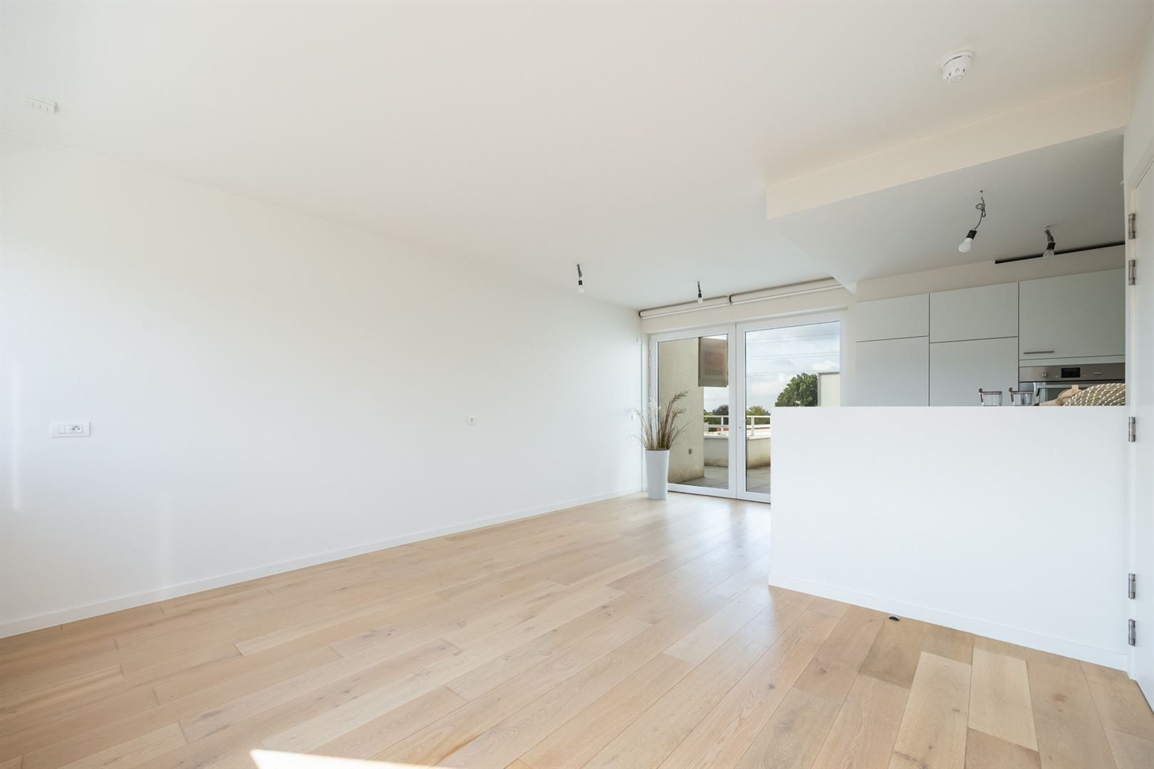 Instapklare en lichtrijke assistentieflat met kelderberging foto 9
