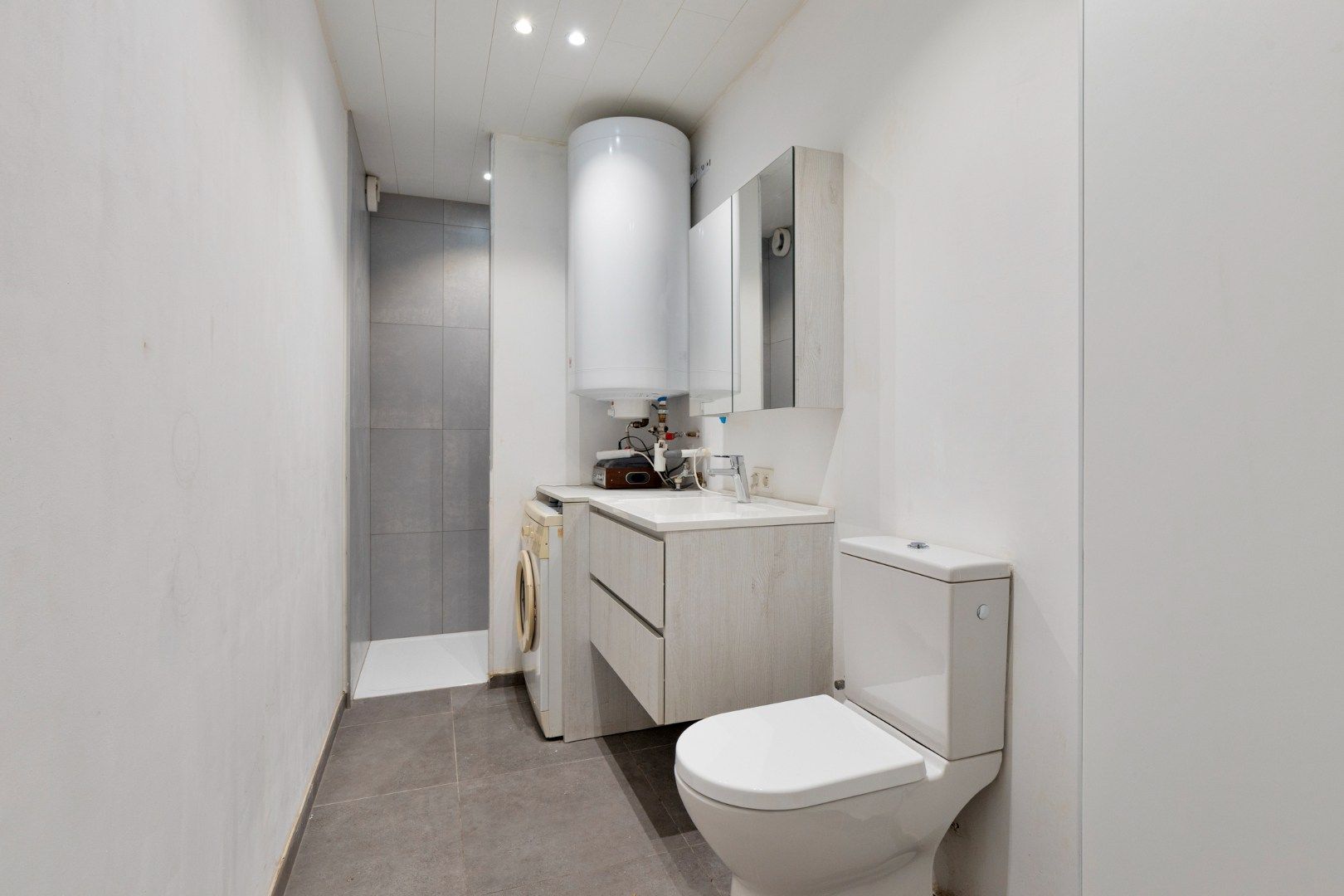 Ruim gelijkvloers appartement met 3 slaapkamers! foto 10