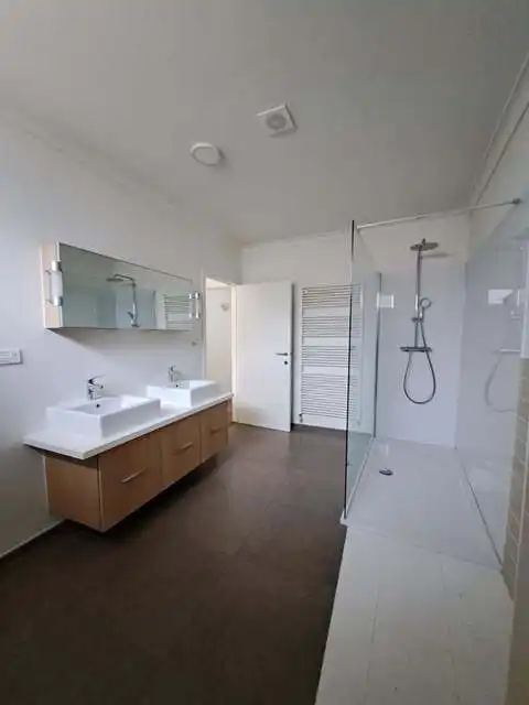Comfortabele 2-slaapkamerwoning met ruim Terras te huur in Brugge foto 9