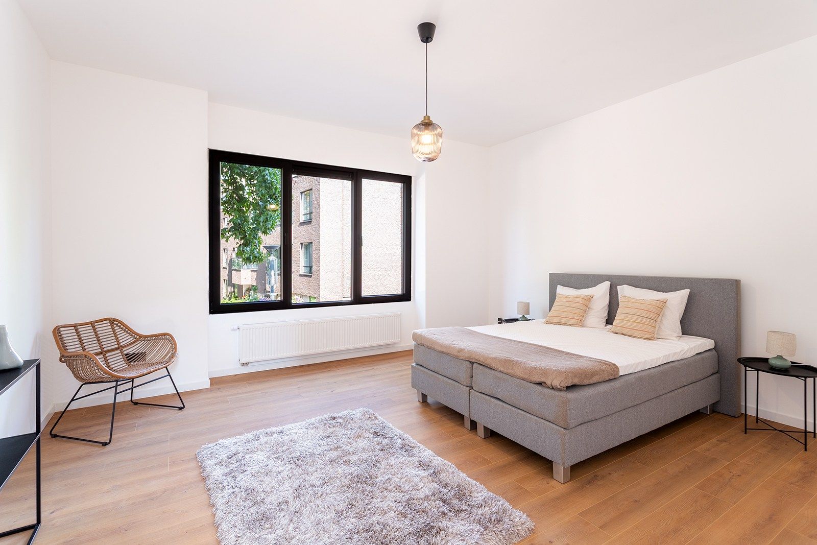Tiptop gerenoveerde woning met tuin foto 18