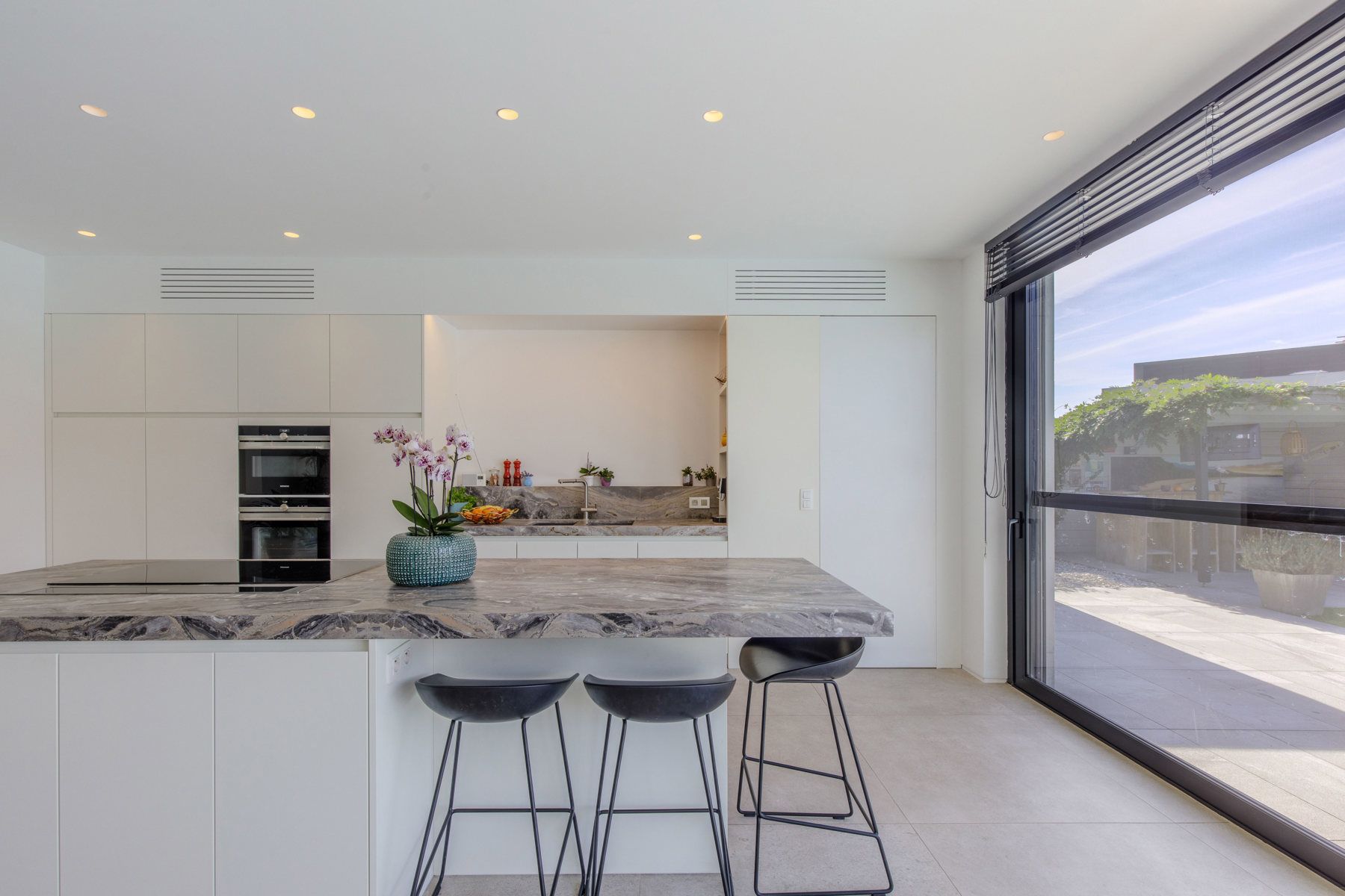 Luxueus werken en wonen onder één dak – BEN-villa met kantoorruimte foto 6