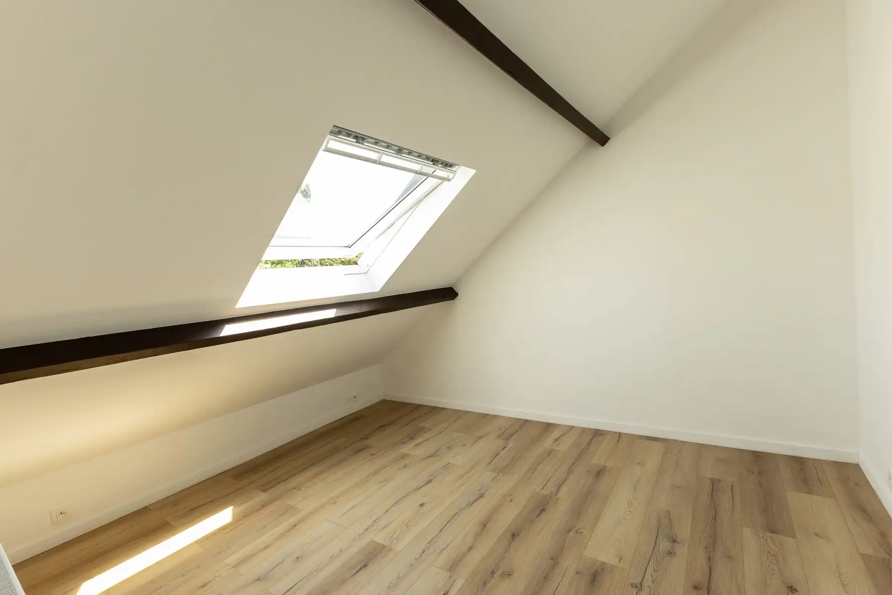 Instapklare woning met tuin in het rustige Leugenberg foto 17