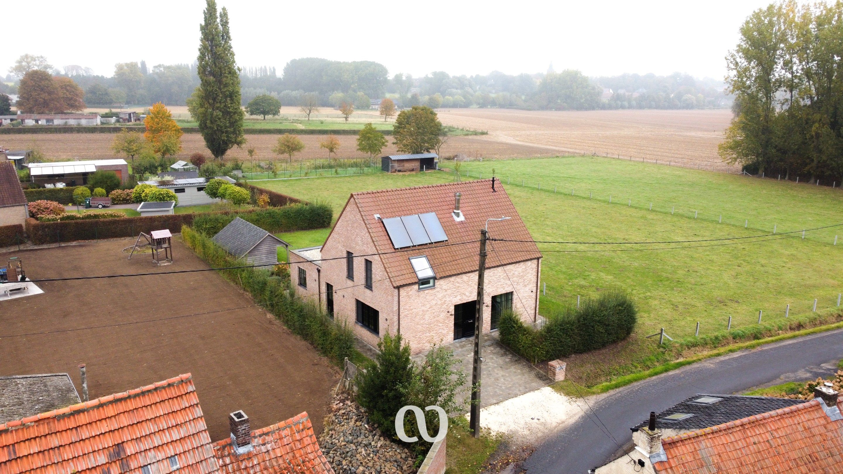 Exclusieve, energiezuinige villa met 4 slaapkamers en panoramisch zicht foto 28