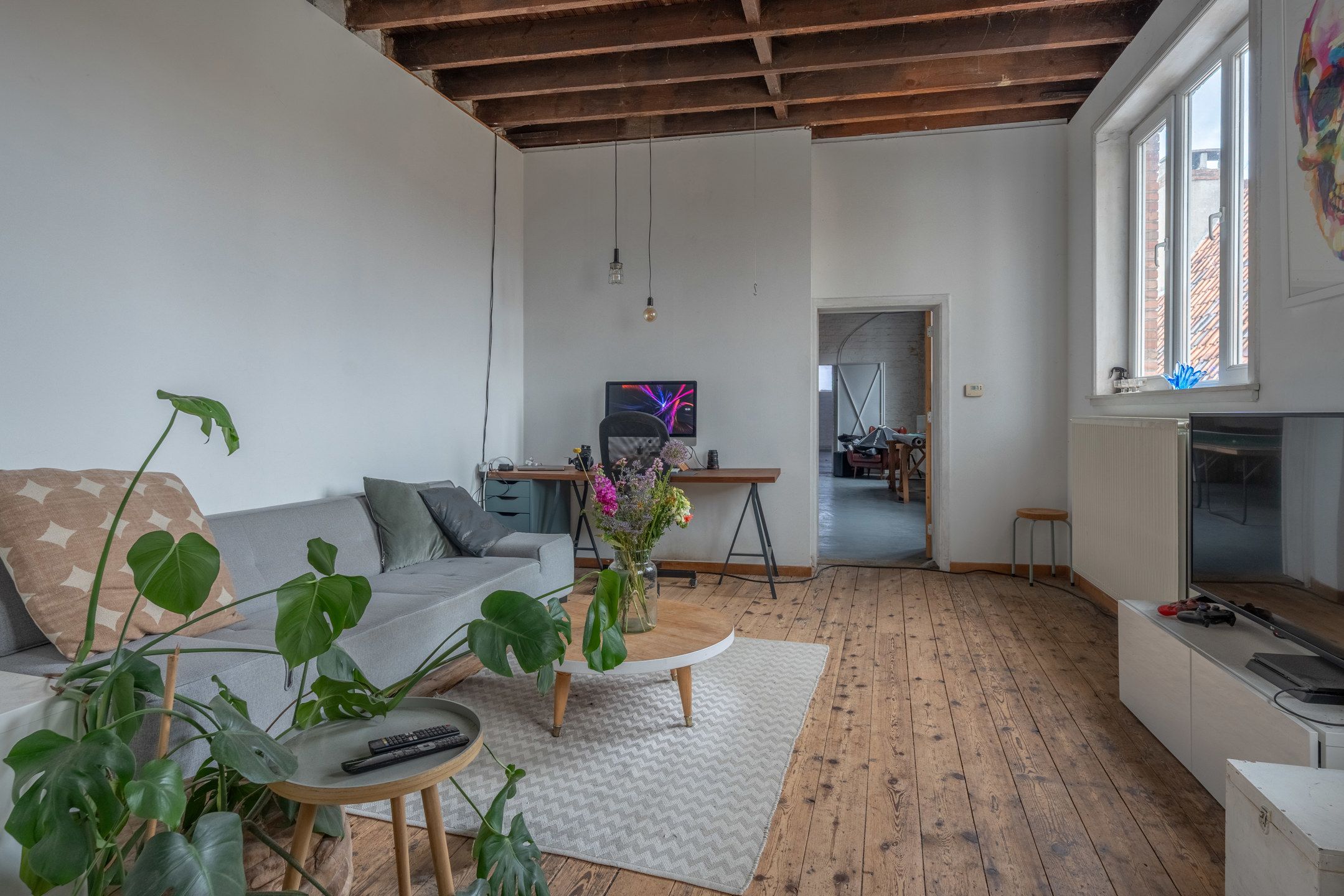 Verrassend ruime handelswoning met bovenliggend appartement. foto 28