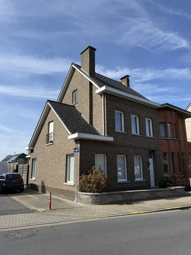 Halfopen bebouwing in centrum van Emelgem met zuiders gerichte tuin, 5 slaapkamers en EPC label C  (geen renovatieverplichting) foto 22