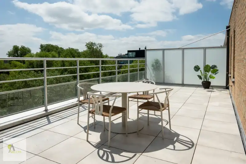 Penthouse foto {{pictureIndex}}