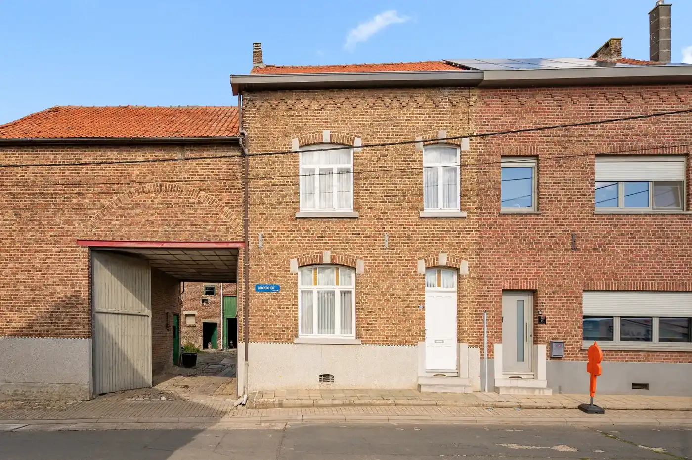 Hoofdfoto van de publicatie: Charmante renovatiewoning met grote tuin en garage op royaal perceel