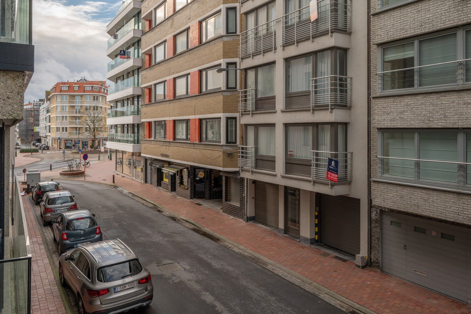 Gerenoveerd 1-slaapkamer appartement met zijdelings zeezicht in het Zoute foto 8