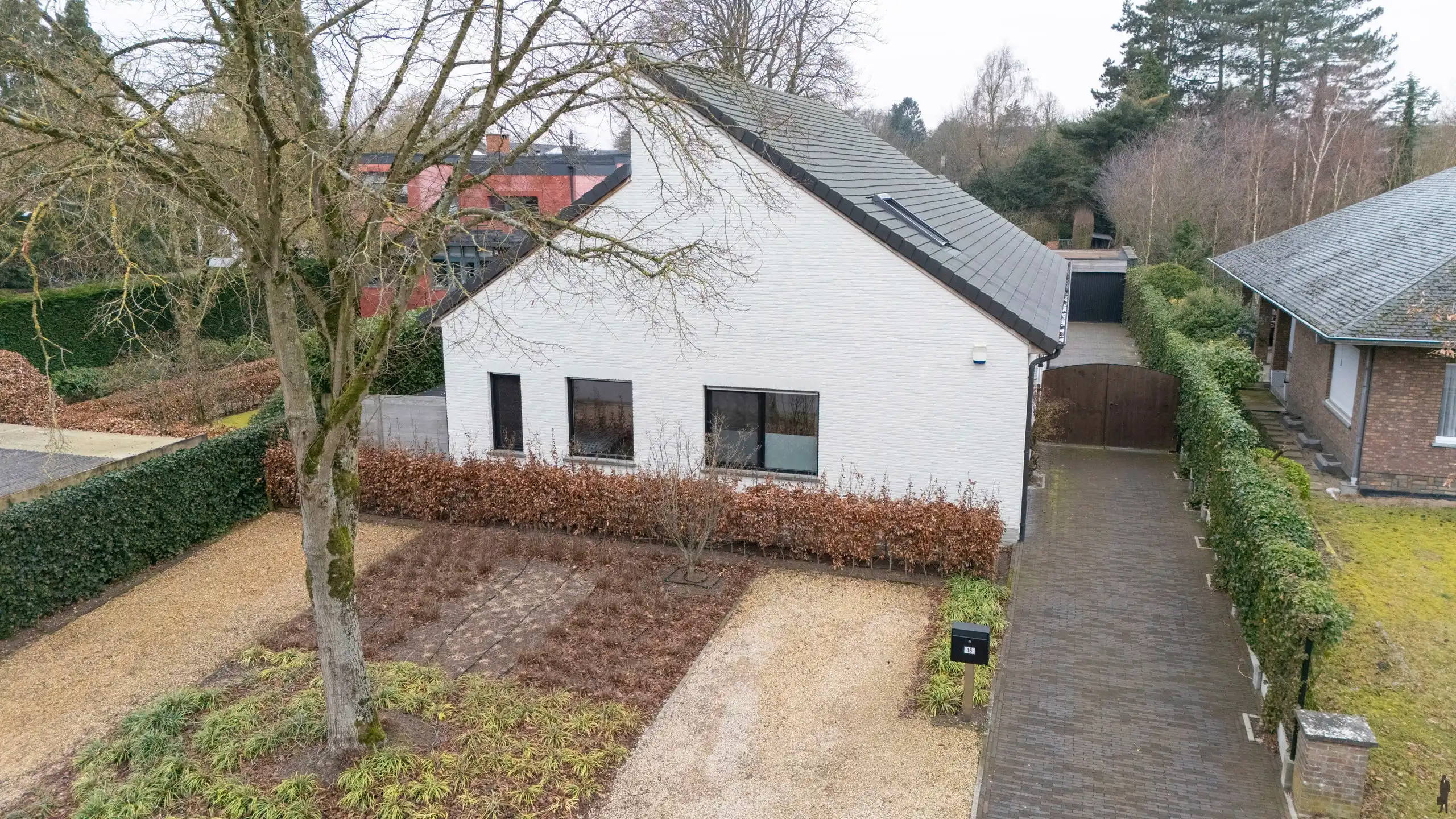 Ruime villa in rustige straat met prachtige zuid-west tuin foto 36