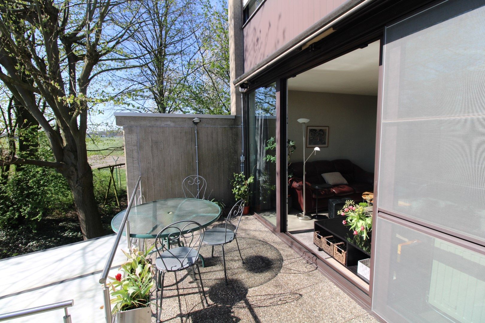Ruime bel-étage woning met zeer grote tuin en garage in Antwerpen, 3 slaapkamers, bouwjaar 1975, 533m² perceeloppervlakte, zuidgerichte tuin en terras foto 14