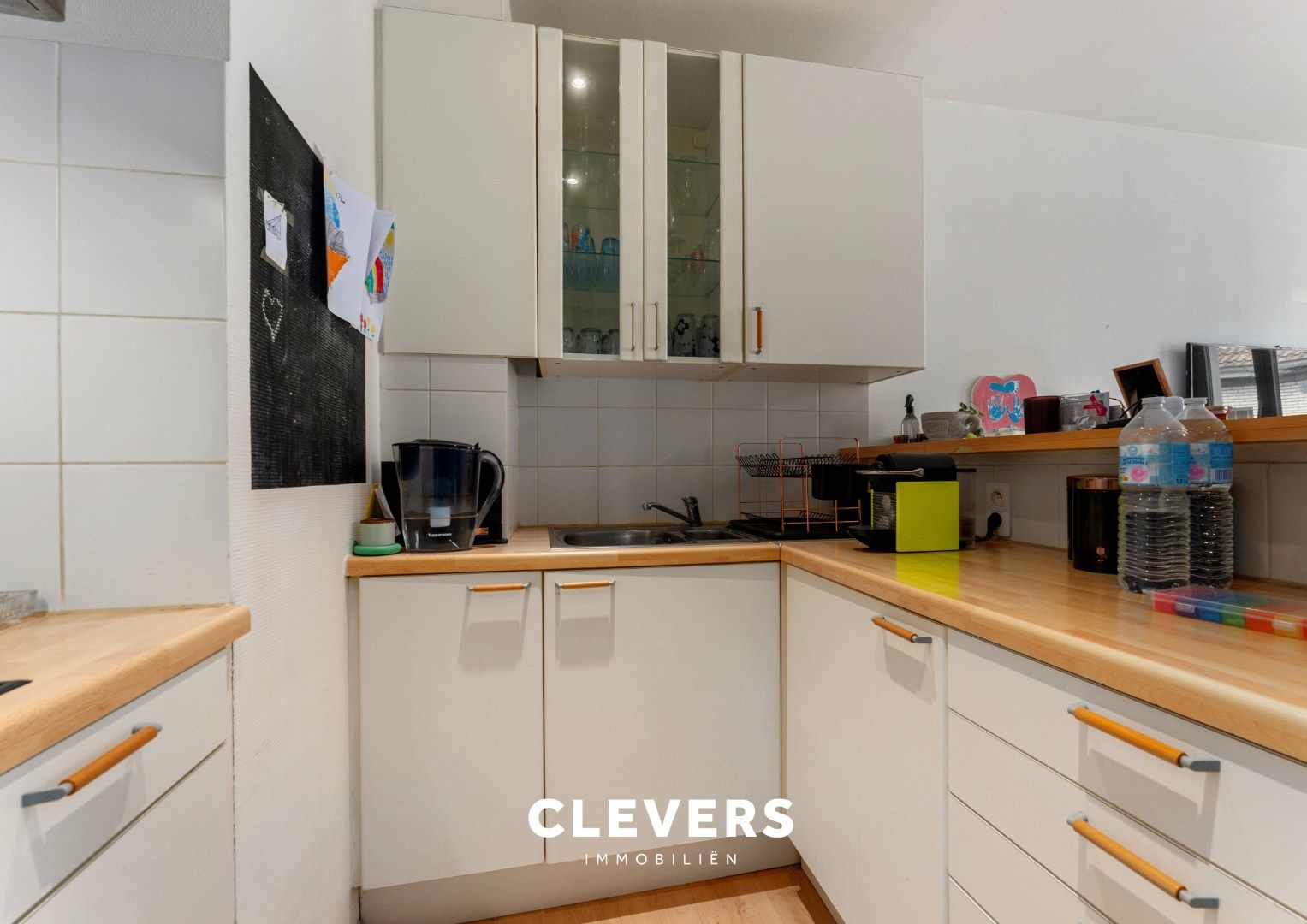Heerlijk dakappartement met 1 slaapkamer en groot terras. foto 4