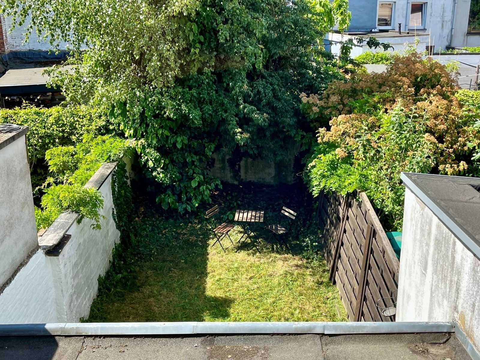 Woning met 3 slaapkamers en zonnige tuin te koop! foto 2