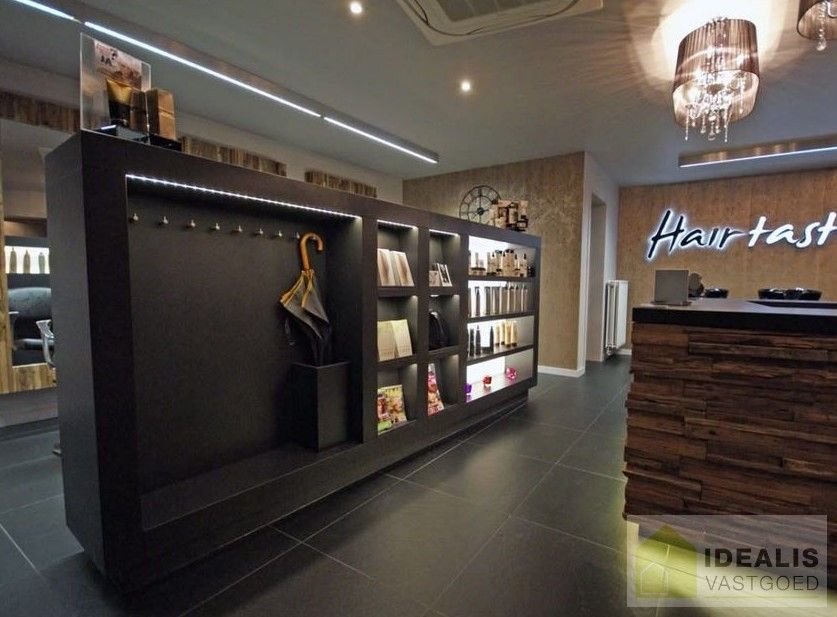 PERFECT COMMERCIEEL GELEGEN EN INSTAPKLARE HANDELSWONING IN HARTJE HALEN foto 32