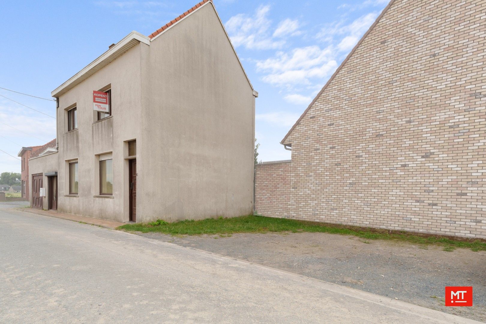 Te renoveren woning met landelijke ligging te Geluwe foto 3