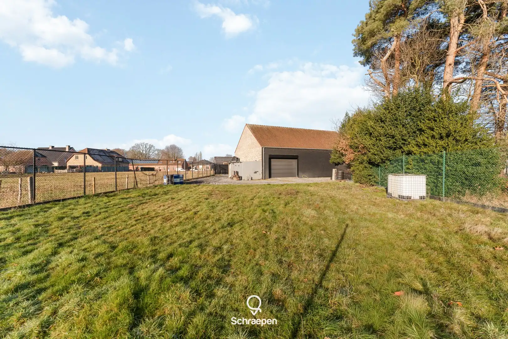 Uitstekend gelegen handelspand (305 m²) met véél parkeergelegenheid/buitenruimte te Zonhoven! foto 17